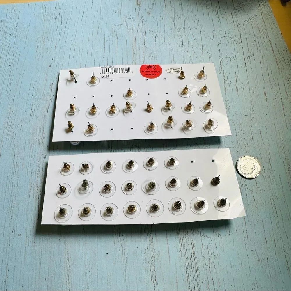Stud Earring Bundle‎ - Picture 2 of 2